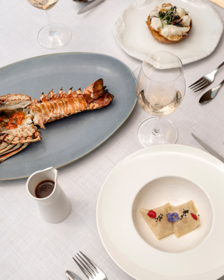 Platos del menú degustación del restaurante Torralbenc, cocina mediterránea de autor en Menorca